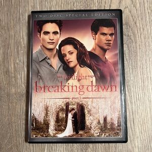 The twilight saga Breaking Dawn Part 1 DVD, 2 disk special edition.
